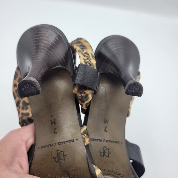 Donald J Pliner leopard print straps size 7M - Picture 14 of 15
